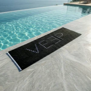 THE RELAX TOWEL